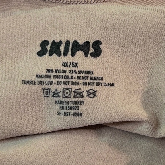 SKIMS Bodysuit Seamless Sculpt Thong, Color Sienna, Size 4X/5X - Picture 7 of 10